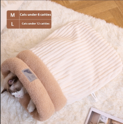 Cozy Winter Sleeping Bag for Cats & Small Dogs – Warm and Semi-Enclosed